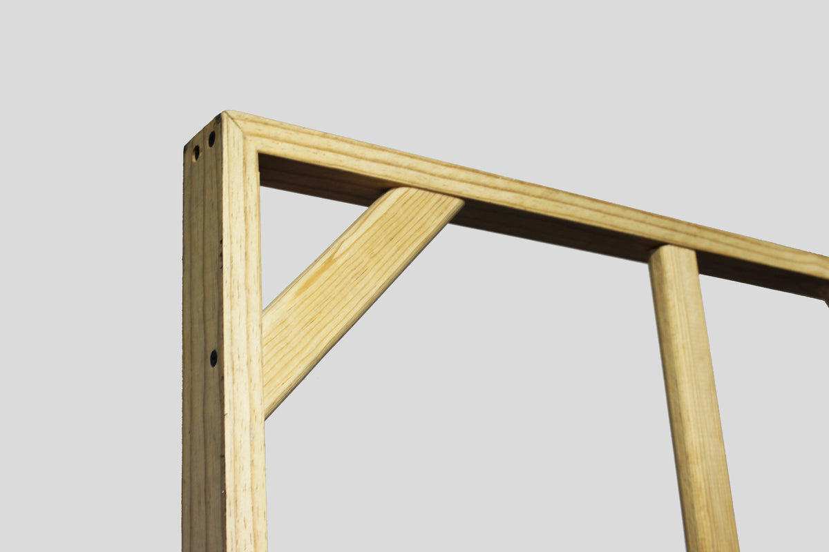 Detalle de la estructura reforzada del bastidor — Marrón Pardo